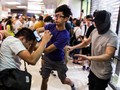 Demonstran Hong Kong Ricuh di Mal