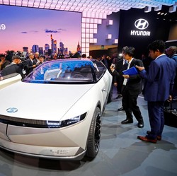 Luhut Sebut Investasi US$ 1 M, Hyundai: Belum Ada Keputusan