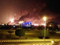 Pesawat Ditembak di Yaman, Saudi Pasang Alarm Perang?
