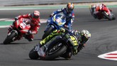 Valentino Rossi gagal meraih podium dan harus puas berada di posisi keempat. (AP Photo/Antonio Calanni)