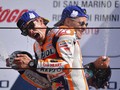 FOTO: Kemenangan Emosional Marquez Usai Insiden dengan Rossi