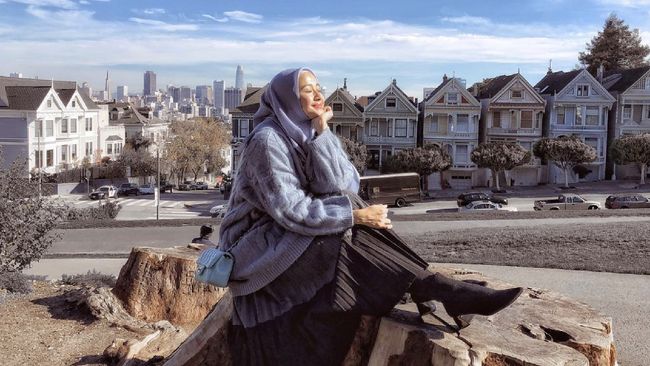 Kurashdan yalangoch Bri Bella