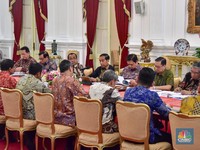 Jokowi Sebut Tekstil RI Kalah dari Vietnam dan Bangladesh