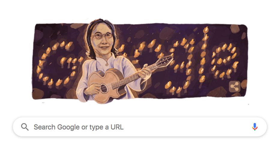 Google Doodle ikut mengenang penyanyi legendaris Chrisye dengan menampilkan karikaturnya hari ini (16/9/2019). Chrisye memang lahir pada hari ini.