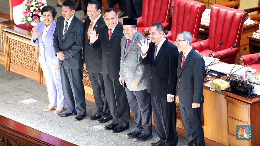 DPR menyetujui hasil uji kelayakan dan kepatutan (fit and proper test) lima calon pimpinan (capim) KPK periode 2019-2023.