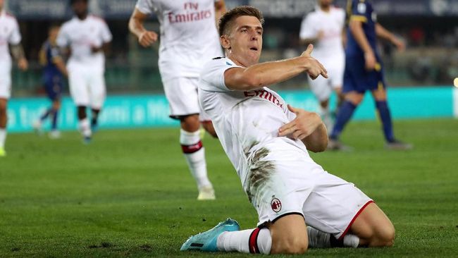 Rumor Transfer: Piatek Diminati Tottenham, Can Tolak ke MU