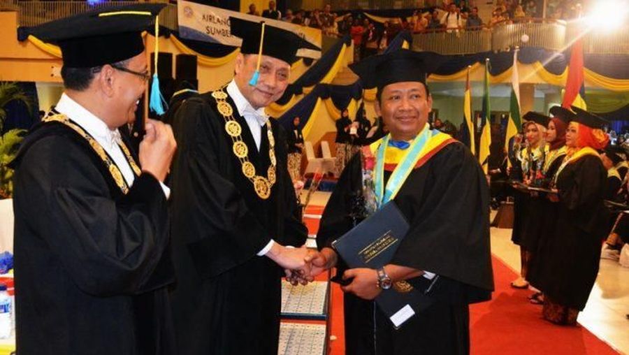 Ketua KPK Agus Rahardjo melantik Fitroh Rohcahyanto sebagai direktur penuntutan lembaga itu di Gedung Penunjang KPK, Jakarta, Senin (16/9/2019).