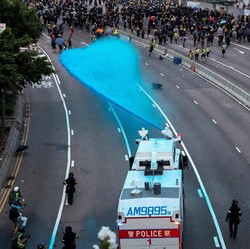 Bom Api Ramaikan Bentrok Aktivis dan Polisi Hong Kong