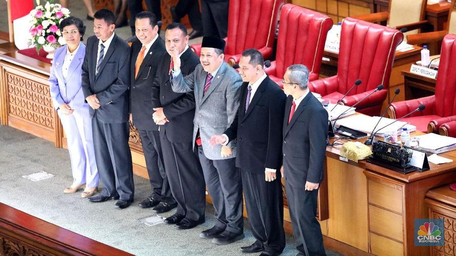 Persetujuan itu disampaikan dalam rapat paripurna di Kompleks Parlemen, Senayan, Jakarta, Senin (16/9/2019).