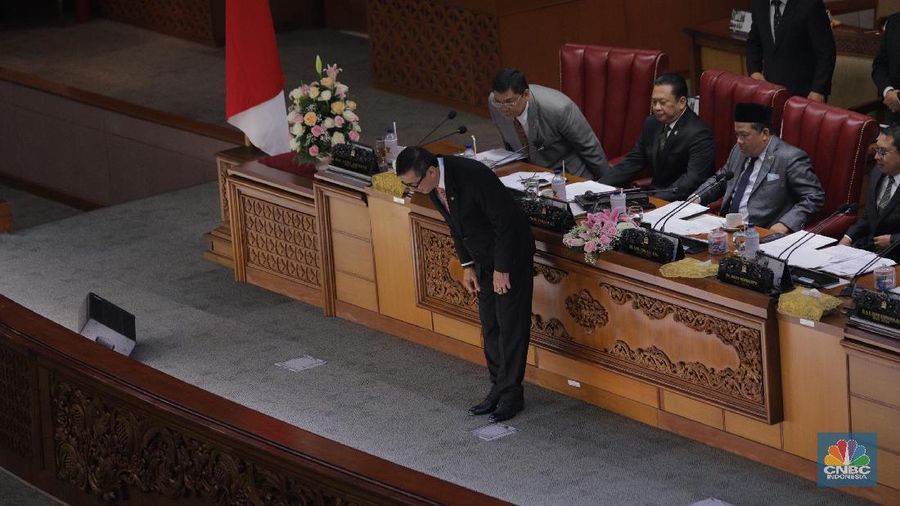 Revisi UU Nomor 30 Tahun 2002 tentang Komisi Pemberantasan Tindak Korupsi telah disahkan Dewan Perwakilan Rakyat Republik Indonesia lewat rapat paripurna