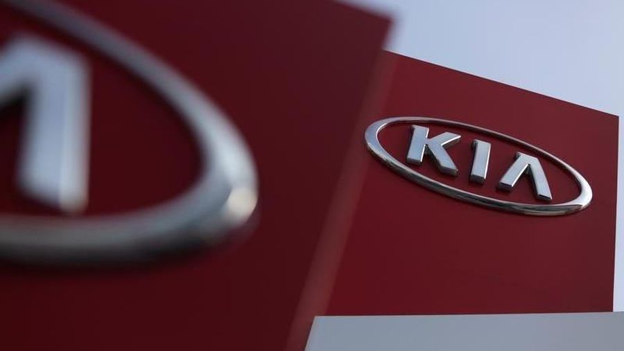 Signs of a KIA Motor car dealership are pictured in Monterrey, Mexico, August 23, 2016. REUTERS/Daniel Becerril