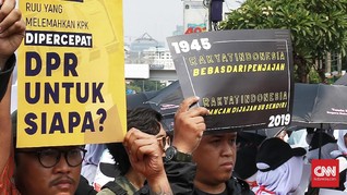 Watak Oligarki DPR Tanpa Beban Sahkan UU di Akhir Jabatan