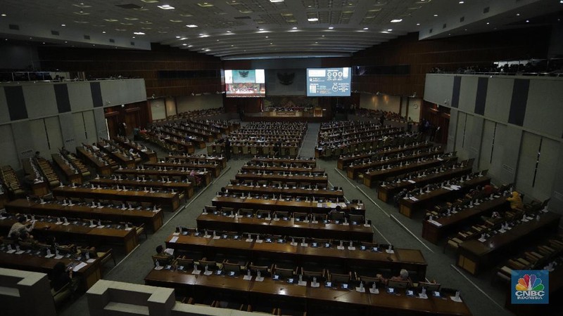Revisi UU Nomor 30 Tahun 2002 tentang Komisi Pemberantasan Tindak Korupsi telah disahkan Dewan Perwakilan Rakyat Republik Indonesia lewat rapat paripurna