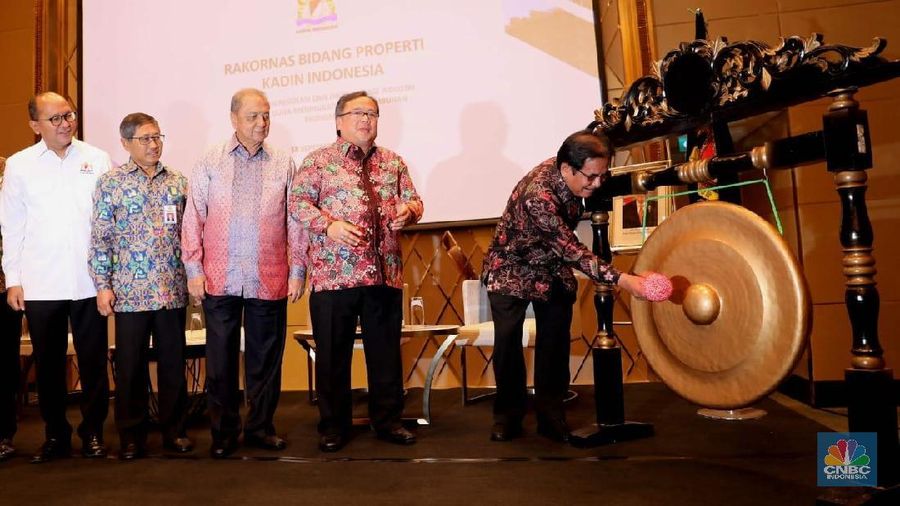 Menteri Agraria dan Tata Ruang (ATR) Sofyan Djalil mengharapkan Undang-undang Pertanahan bisa disahkan September ini.
