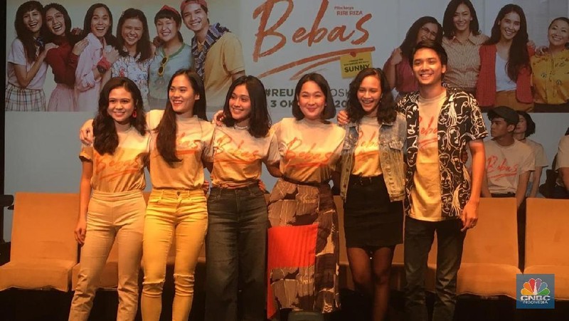 Film dengan sutradara Riri Riza dijanjikan akan menjadi ajang reuni dan nostalgia masa-masa SMA.
