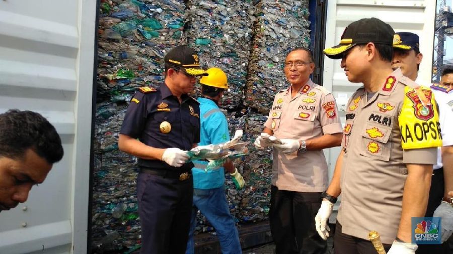 Dirjen Bea Cukai Heru Pambudi mengatakan 135 sampah itu merupakan hasil penindakan