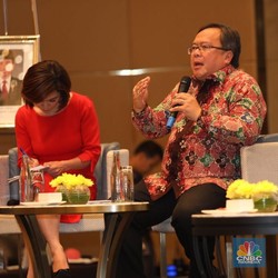 Hadapi Resesi dengan Pindahkan Ibu Kota, Yakin Bisa?