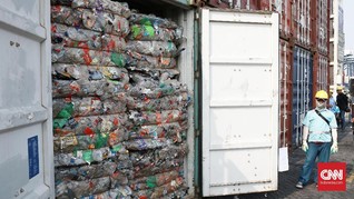 FOTO : 135 Ton Sampah Plastik Dikembalikan ke Australia