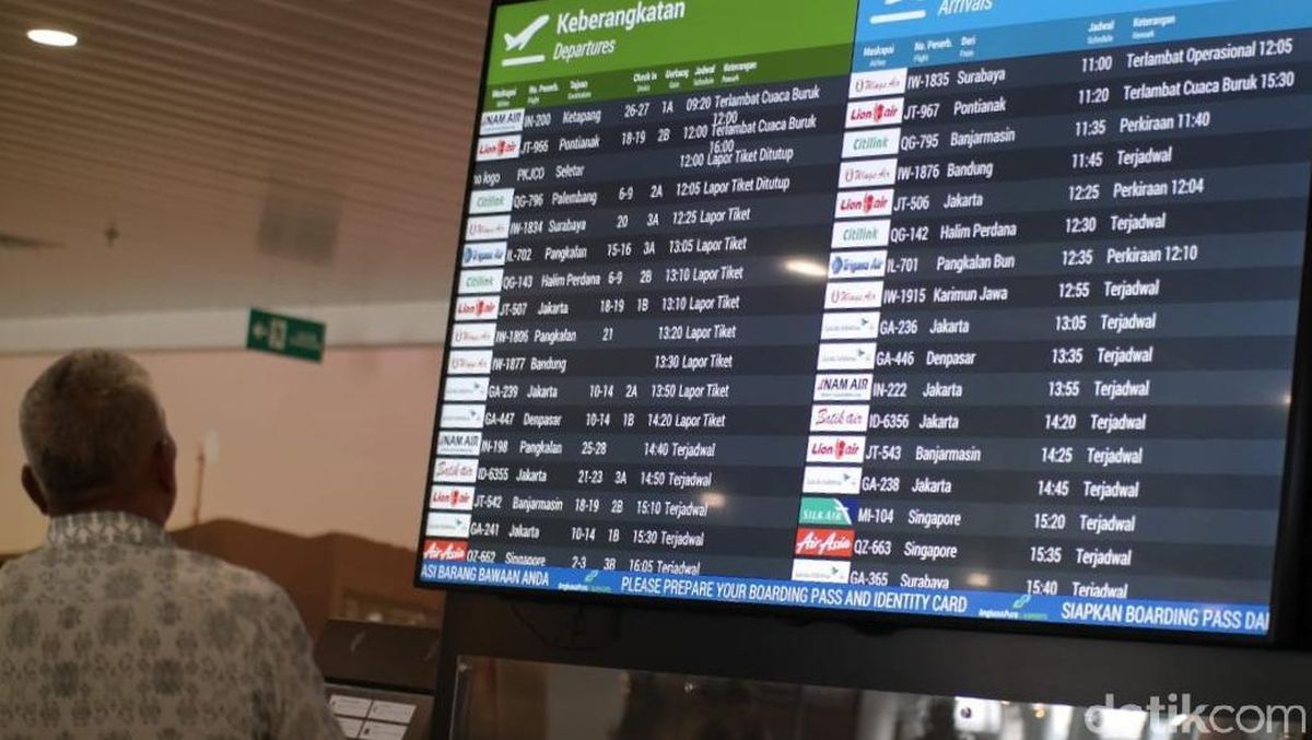 14 Penerbangan di Bandara Semarang Hari Ini Batal Imbas Erupsi Anak Krakatau
