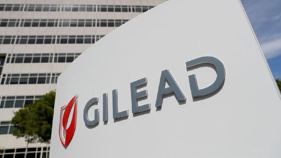 FILE PHOTO: A Gilead Sciences, Inc. office is shown in Foster City, California, U.S. May 1, 2018. REUTERS/Stephen Lam/File Photo
