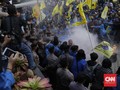 Demo Rusuh di KPK, Massa PMII Lempar Telur dan Bakar Ban