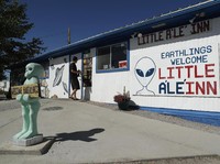 Para Pemburu Alien Ramai-ramai 'Serbu' Area 51, Ada Apa?