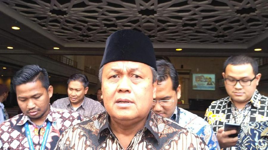 Gubernur Bank Indonesia (BI) Perry Warjiyo mengatakan, rupiah saat ini bergerak pada kisaran Rp 14.050 sampai Rp 14.060 terhadap dolar Amerika Serikat (AS).