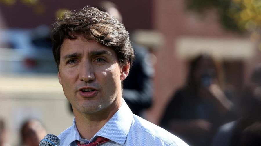 Canada's Prime Minister Justin Trudeau speaks during an election campaign stop in Winnipeg, Manitoba, Canada September 19, 2019. REUTERS/Shannon VanRaes