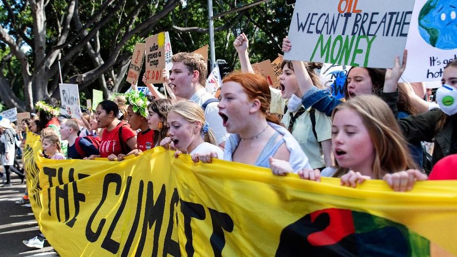 Aksi Climate Strike (Mogok untuk Iklim) di Sydney, Australia pada Jumat, 20 September 2019 (REUTERS/Cordelia Hsu)