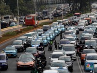 Melihat Iring-iringan Mobil Listrik Sambut Formula E 2020