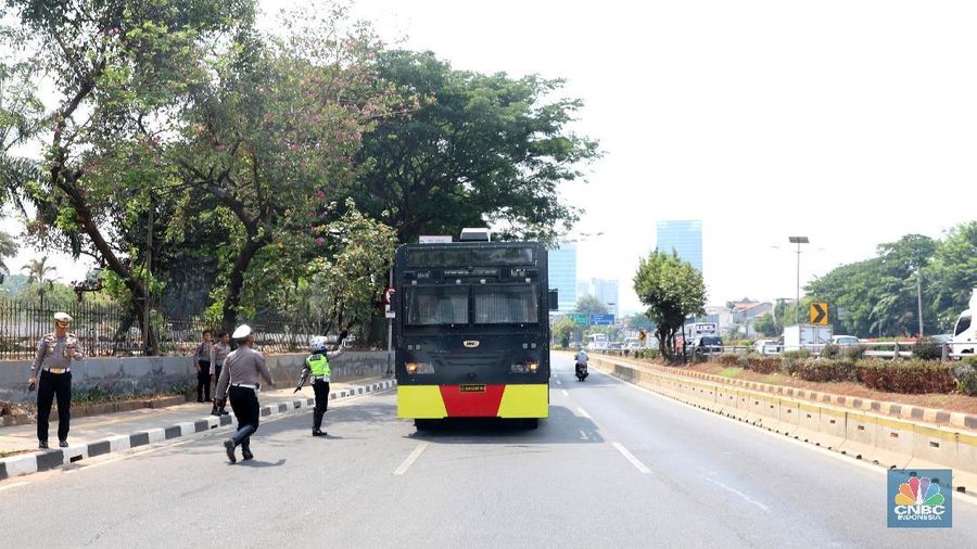 Rekayasa itu dilakukan seiring rencana aksi unjuk rasa di depan Kompleks Parlemen.