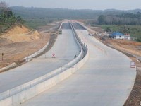 Saham BUMN Karya Hilang Gairah, Suku Bunga Jadi Ancaman Baru