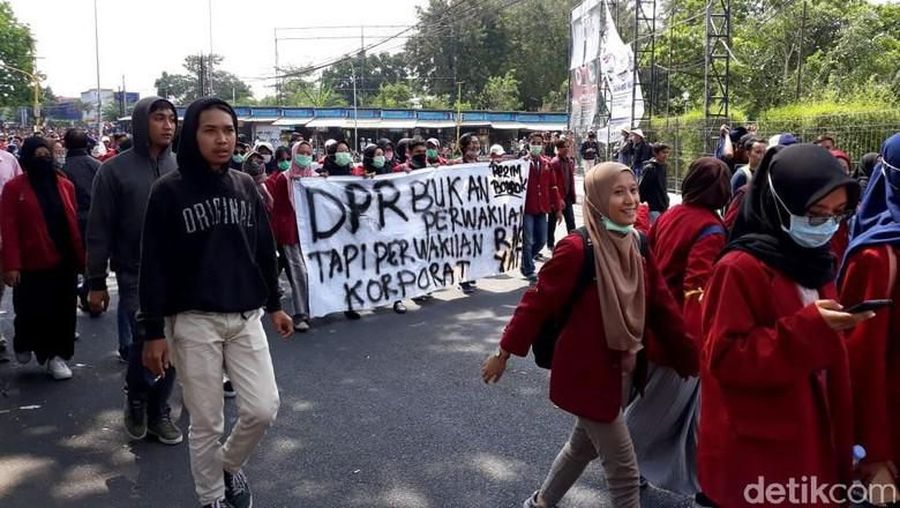 Heboh Perempuan Pulang Malam Ditangkap