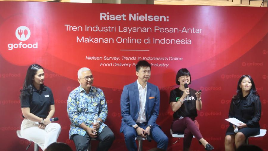 GoFood dinobatkan menjadi layanan pesan antar makanan terbaik di Indonesia.
