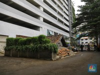 Viral! Penampakan Rumah Tua di Antara Apartemen Mewah DKI