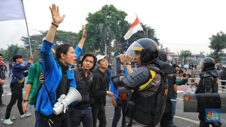 Kronologi Demo Masif Mahasiswa Hingga Kisah Sang 'Bohir'