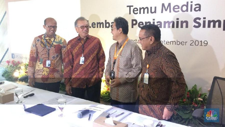 Hingga September LPS mencatat jumlah rekening bank mencapai 295,03 juta.