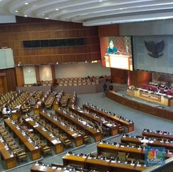 Sempat Dipaksakan, Pengesahan RUU Minerba Akhirnya Ditunda!