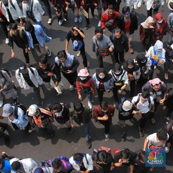 Buruh Tolak Habis Usulan Jam Kerja Ditambah Jadi 48 Jam/Pekan