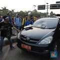 Demo Mahasiswa Memanas, Jalan Gatot Subroto Lumpuh Total