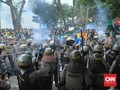 Mahasiswa dan Polisi Bentrok saat Demo di DPRD Sumsel