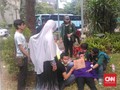 Kena Gas Air Mata, 4 Mahasiswa Pingsan di Halaman Gedung DPR