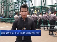 Unjuk Rasa Warnai Sidang Pengesahan Sejumlah RUU