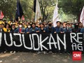 Ribuan Mahasiswa Palembang Blokir Jalan depan Gedung DPRD