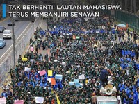 Video Lautan Mahasiswa Berdemo, Terus Membanjiri Senayan
