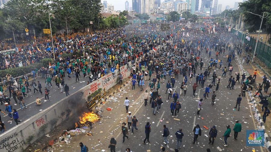 Prihatin! Selama Ada Demo, Asing Kabur Bawa Dana Rp 2,48 T