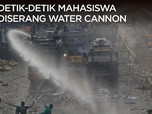 Di Depan Gedung DPR/MPR, Mahasiswa 'Diserang' Water Cannon