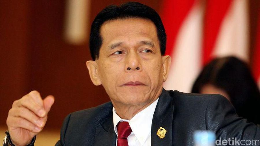 Komisi Pemberantasan Korupsi (KPK) menetapkan anggota Badan Pemeriksa Keuangan (BPK) Rizal Djalil sebagai tersangka dalam kasus dugaan suap