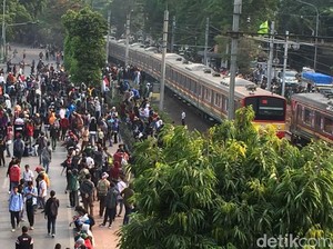 Beredar Kabar Stasiun Palmerah Dibakar Imbas Demo Ricuh, KAI Langsung Tepis