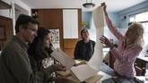 Ilmuwan Luis Daniel Llambi Cherry Andreaq Rojas, Mariana Cardenas dan Alejandra Melfo bersiap untuk misi mempelajari bagaimana suhu dan kehidupan tanaman Andean. (AP Photo/Rodrigo Abd)